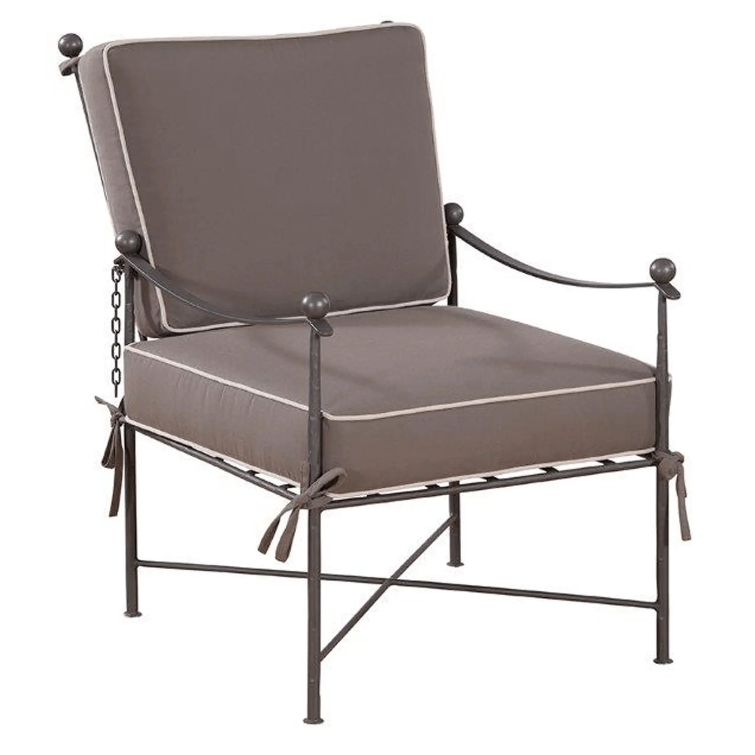 Chairs Bennett To The Trade