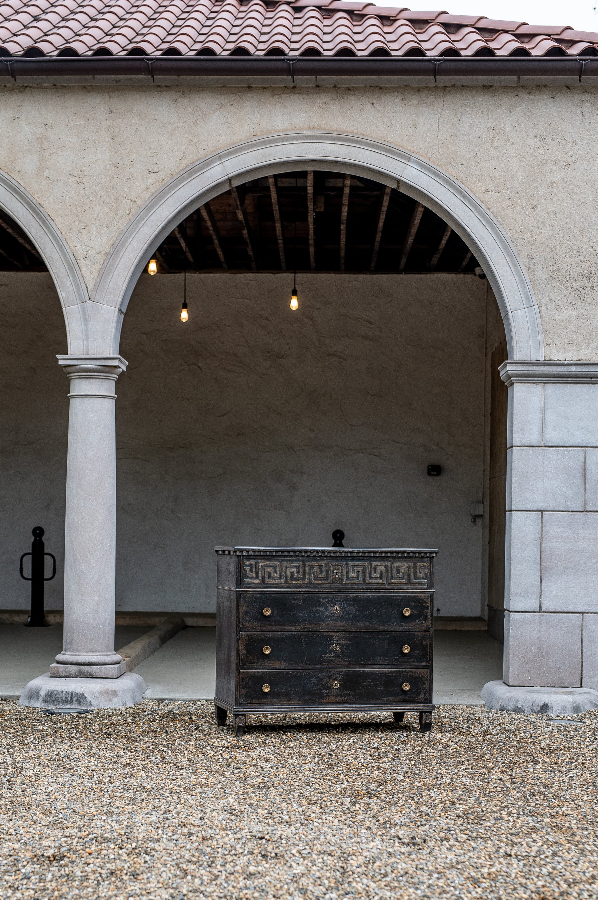 FMO2500BK - Bennett To The Trade