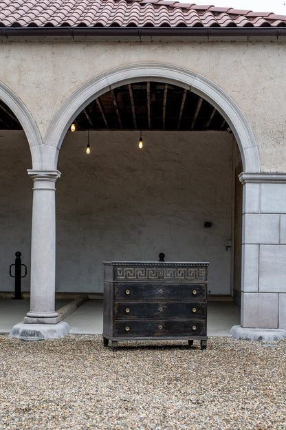 FMO2500BK - Bennett To The Trade