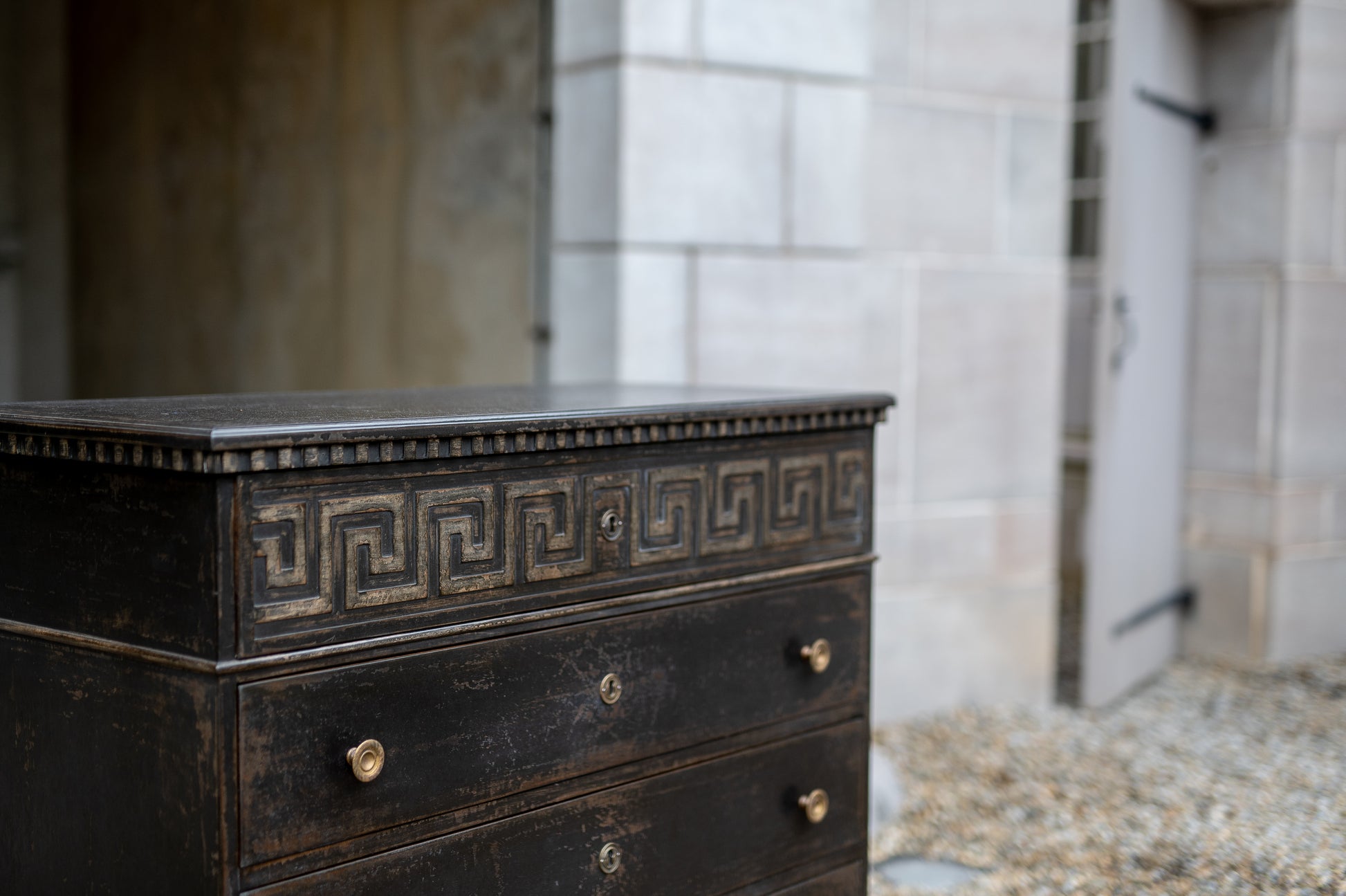 FMO2500BK - Bennett To The Trade