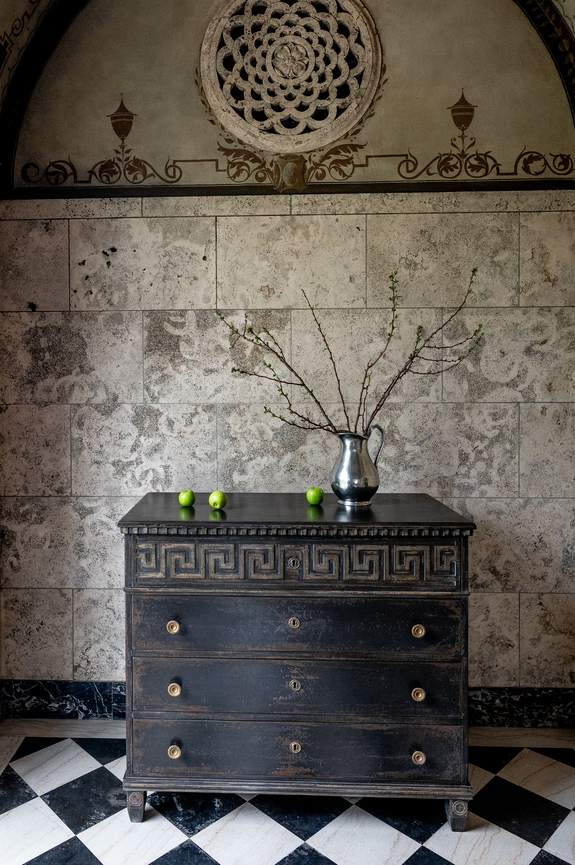 FMO2500BK - Bennett To The Trade